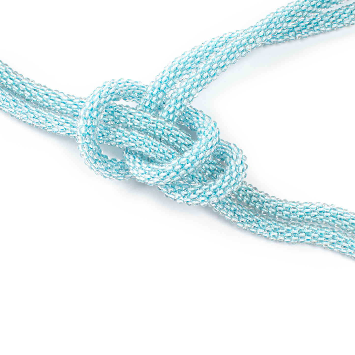 Blaues Strickcollier